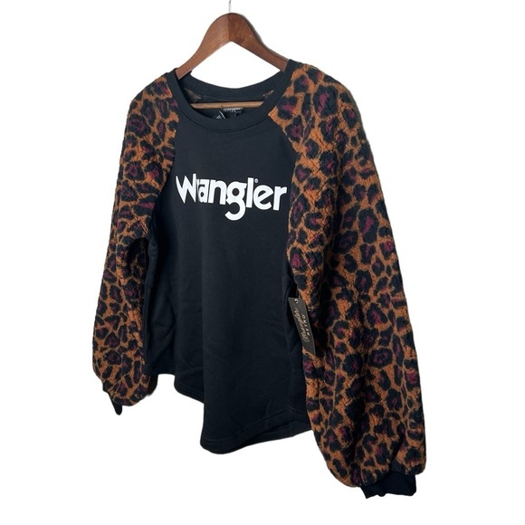 Wrangler Women’s Retro Vintage Cheetah Print Pullover - Picture 6 of 10